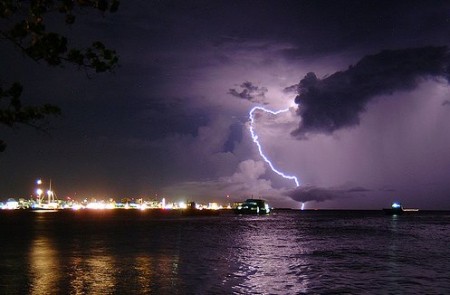 lightning-over-the-capital-city